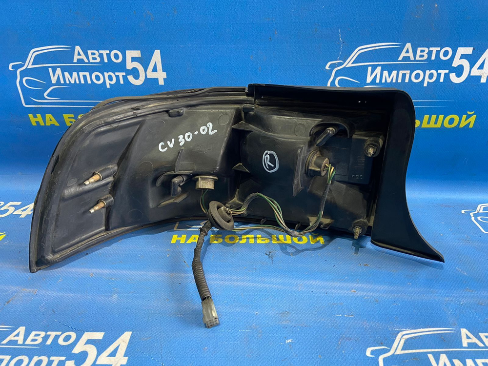 Стоп правый TOYOTA CAMRY 1 991