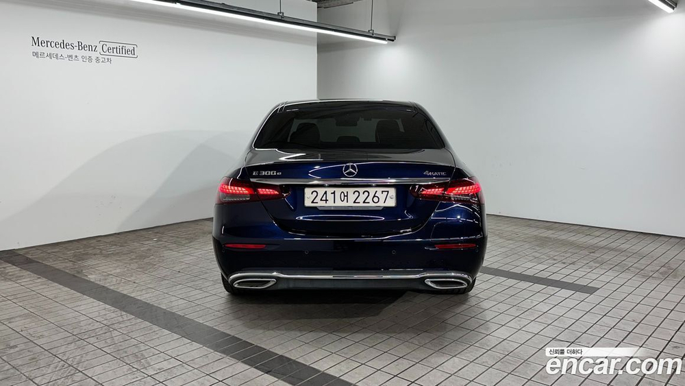 Mercedes-Benz E-Class W213 E300e 4MATIC Exclusive (12.2022)