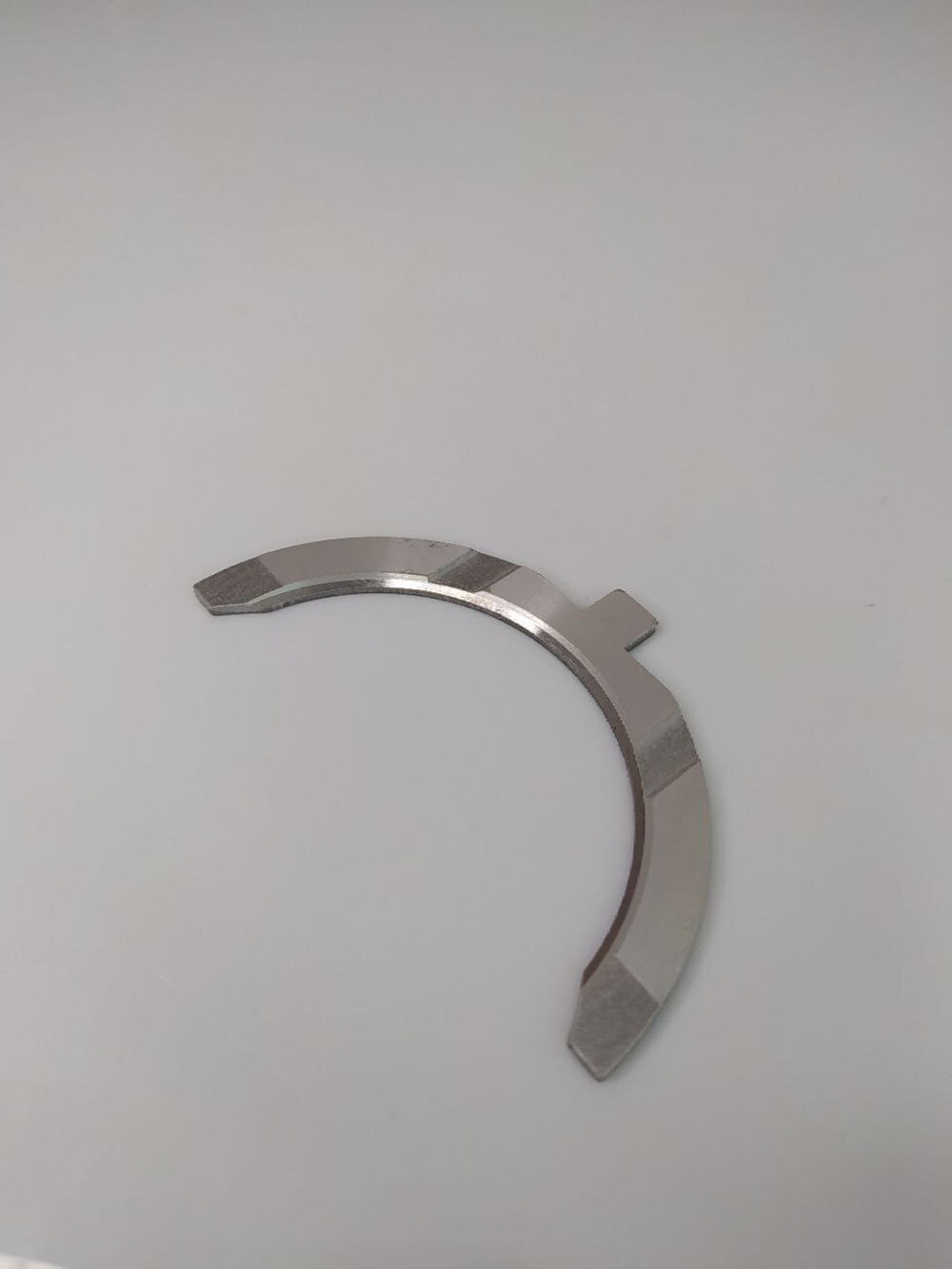 Полукольцо коленвала нижнее 1002017ED01 Great Wall Hover 5