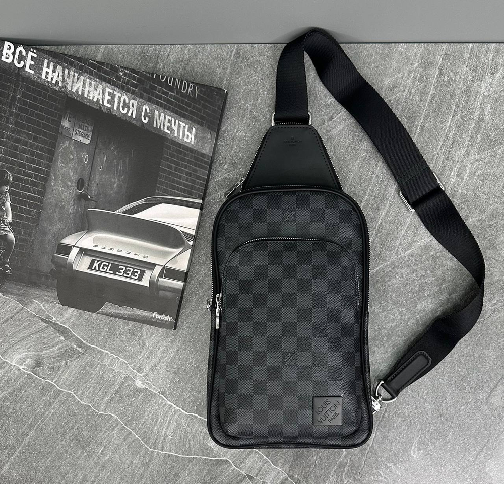 Сумка-мессенджер Louis Vuitton