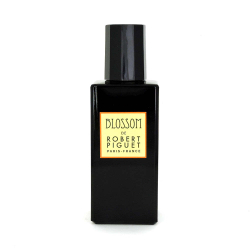 Blossom de Robert Piguet — парфюмерная вода для женщин. Нероли с мускусом, соком мандарина и прохладно-зелеными листьями апельсинового дерева.