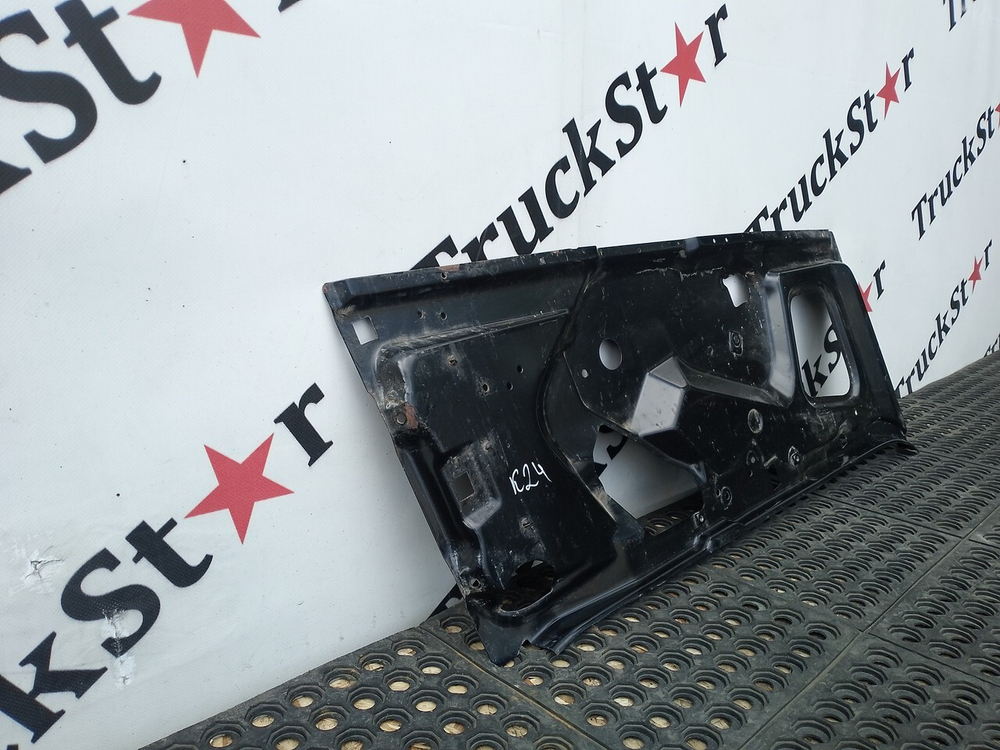 Кронштейн стеклоподъёмника правый 2018г