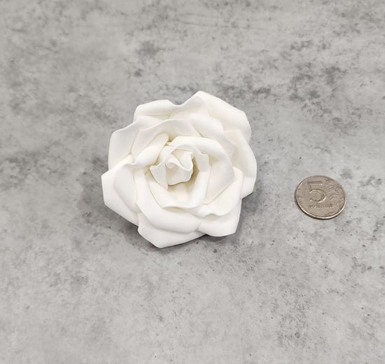 Цветы из латекса (фоамарина) бело-красный 4.5 см, набор 5 штук