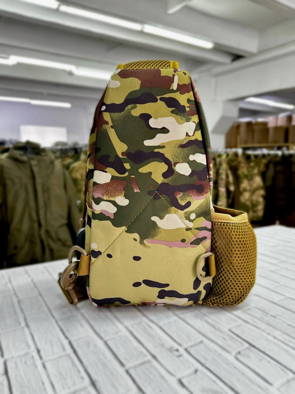 Тактическая плечевая сумка / мультикам