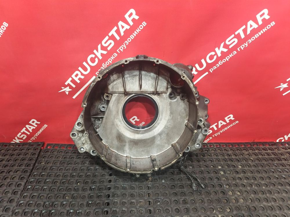 Кожух маховика