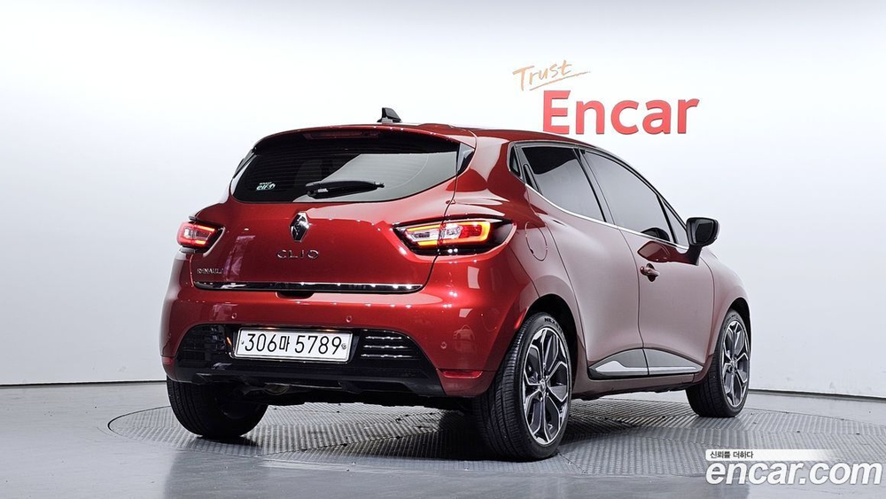 Renault Korea (Samsung) Clio 아이코닉 (10.2019)