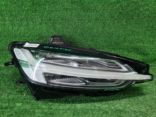 Битая Фара правая Volvo S60 3 (2018-н.в.) LED