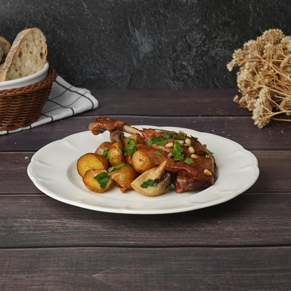 Тарелка 23 см, фарфор "NOBLE" серия "Retro Ritz & Bella-White"