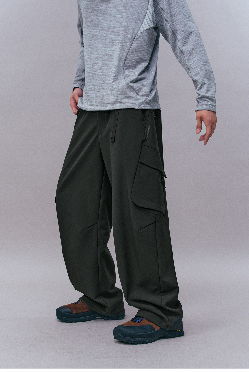 Брюки Nothomme “Monterest C6 Water-Repellent Fleece-Lined Outdoor Softshell Utility Pants”.