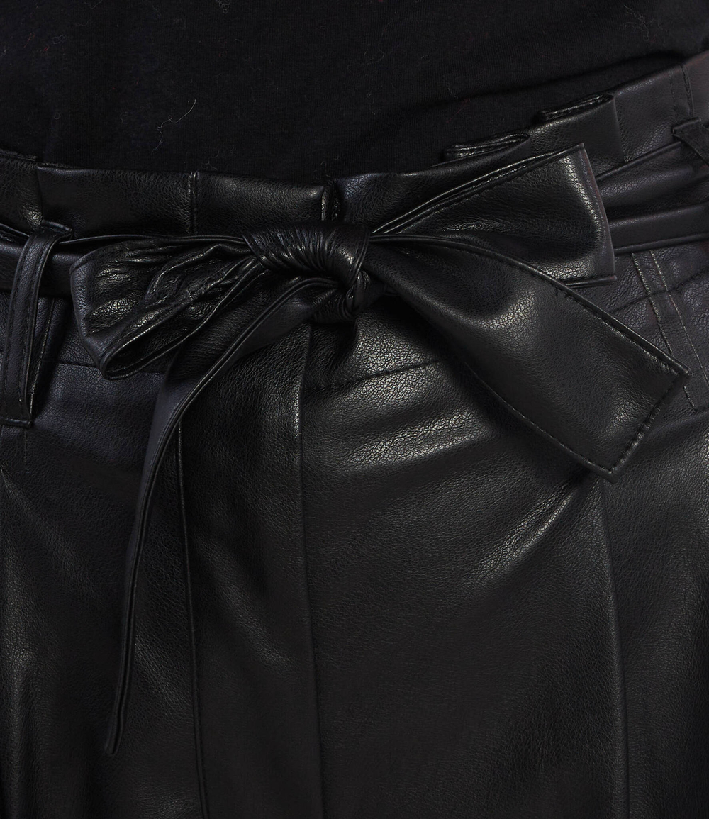 шорты DKNY - черный(P2GWTO28)