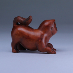 Нэцкэ Играющий котенок