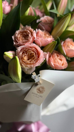 Лилия и Роза