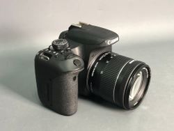 Canon 800D Kit 18-55mm IS STM