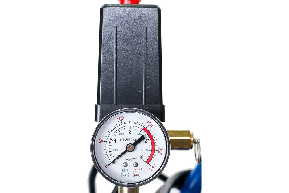 Поршневой компрессор Ремеза СБ4/С-200.LB30A