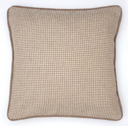 nan CUBEПодушка декоративная 45х45 кремово-бежевая клетка Textil Roig 45x45
