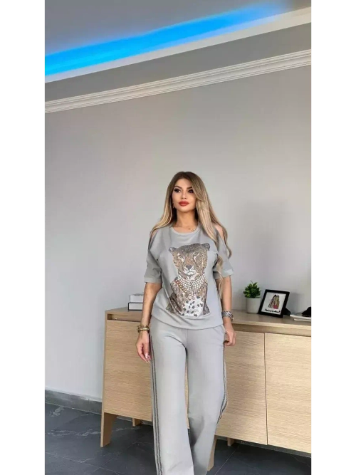 костюм с принтом леопарда