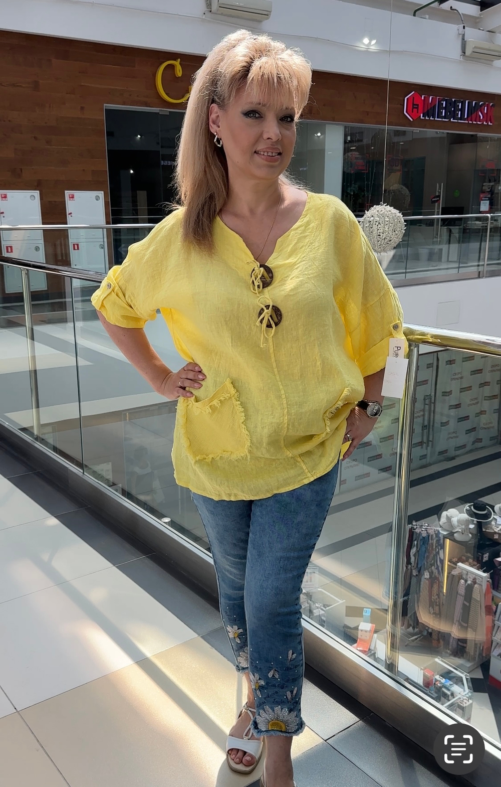 Льняная туника с 2-мя большими пуговками и кармашками