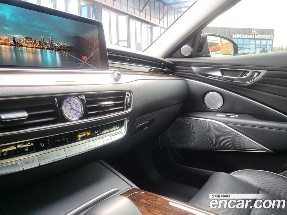 Kia The K9 (Quoris/K900) 3.8 GDI AWD (11.2020)