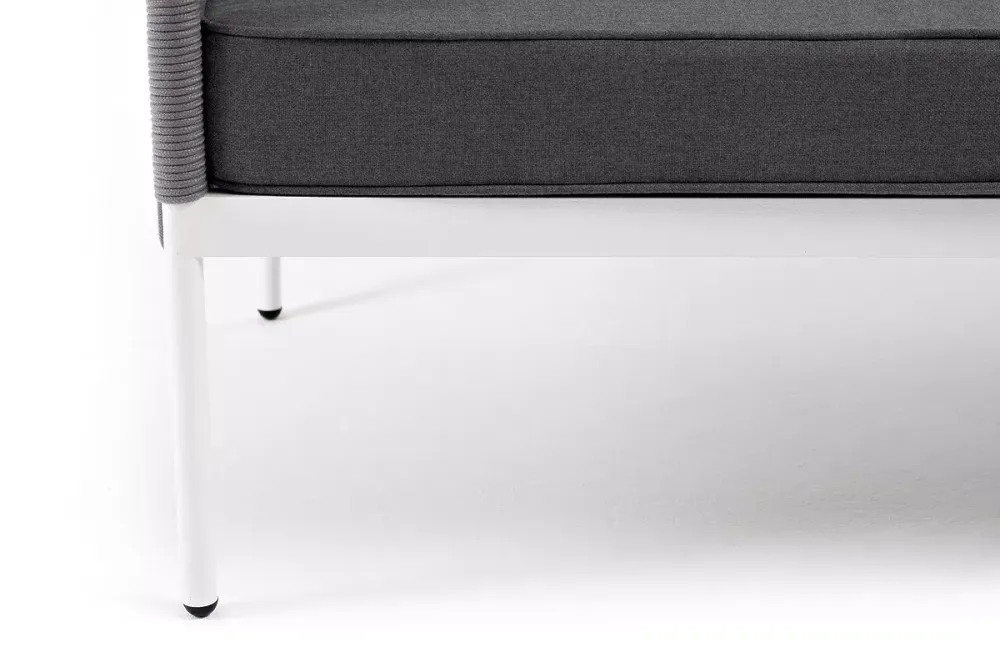 "Канны" диван 3-местный плетеный из роупа, каркас алюминий белый муар, роуп светло-серый круглый, ткань серая 017