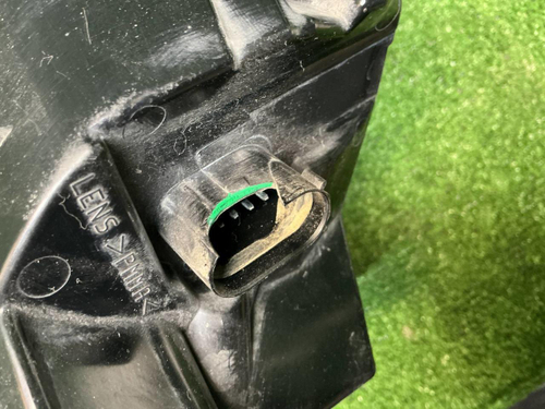 Фонарь правый внутренний Porsche Cayenne 958 14-18