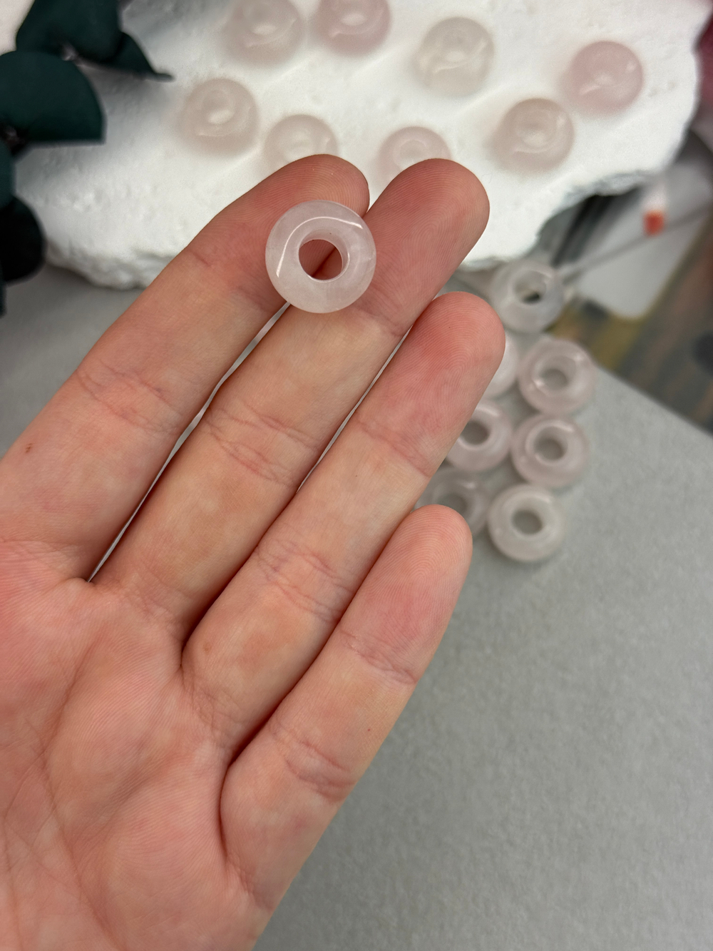 Бублик из розового кварца 14*8 мм, 2 штуки