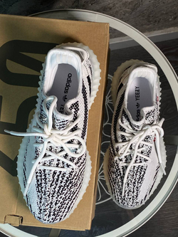 Кроссовки Adidas