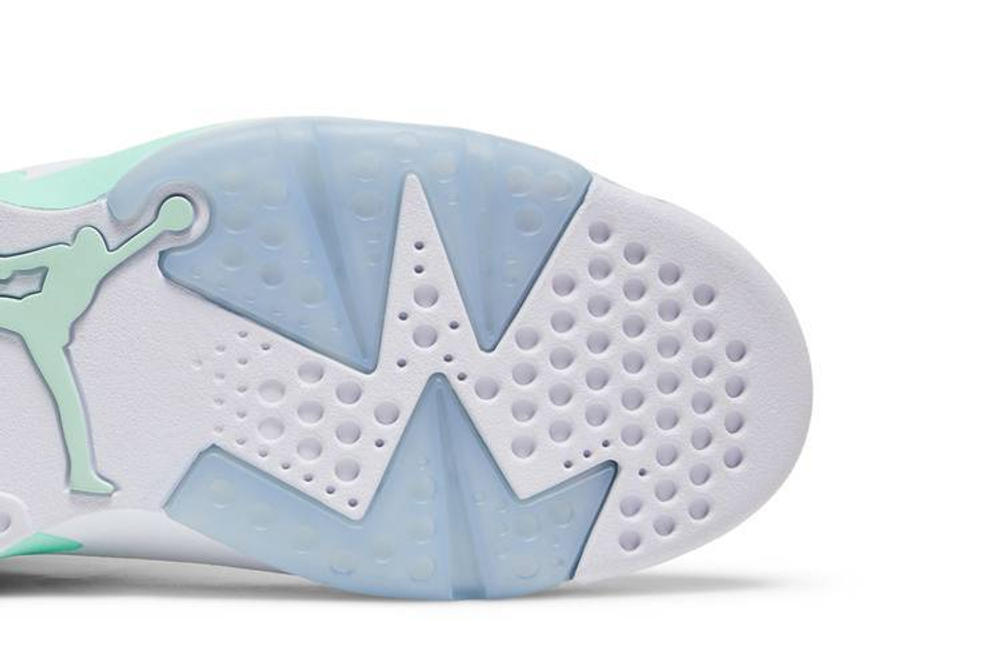 Кроссовки Jordan Air Jordan 6 Retro "Mint Foam" (Женская размерная сетка)