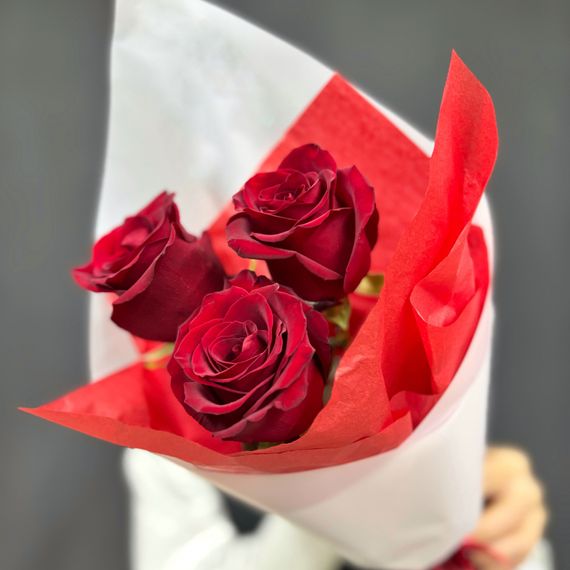 Букет из 3 красных роз