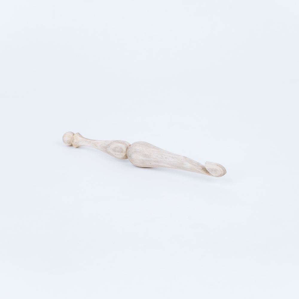 Деревянный крючок для вязания из древесины рябины 12 мм. K207