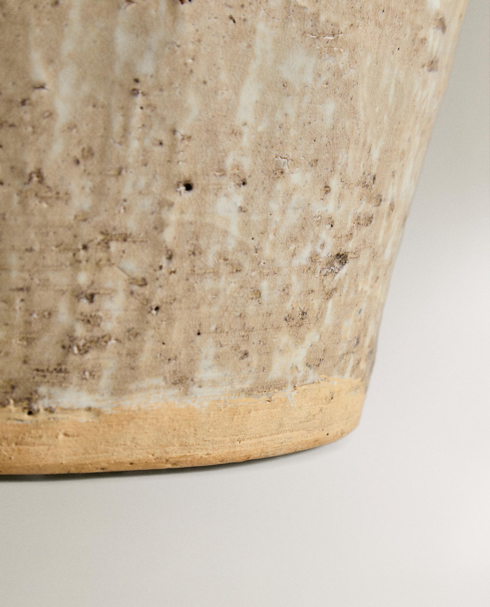 Zara Home Ваза из керамики, цвет бежевый, 24 см