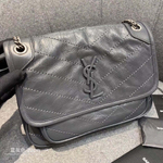 Yves Saint Laurent Niki 22 cm