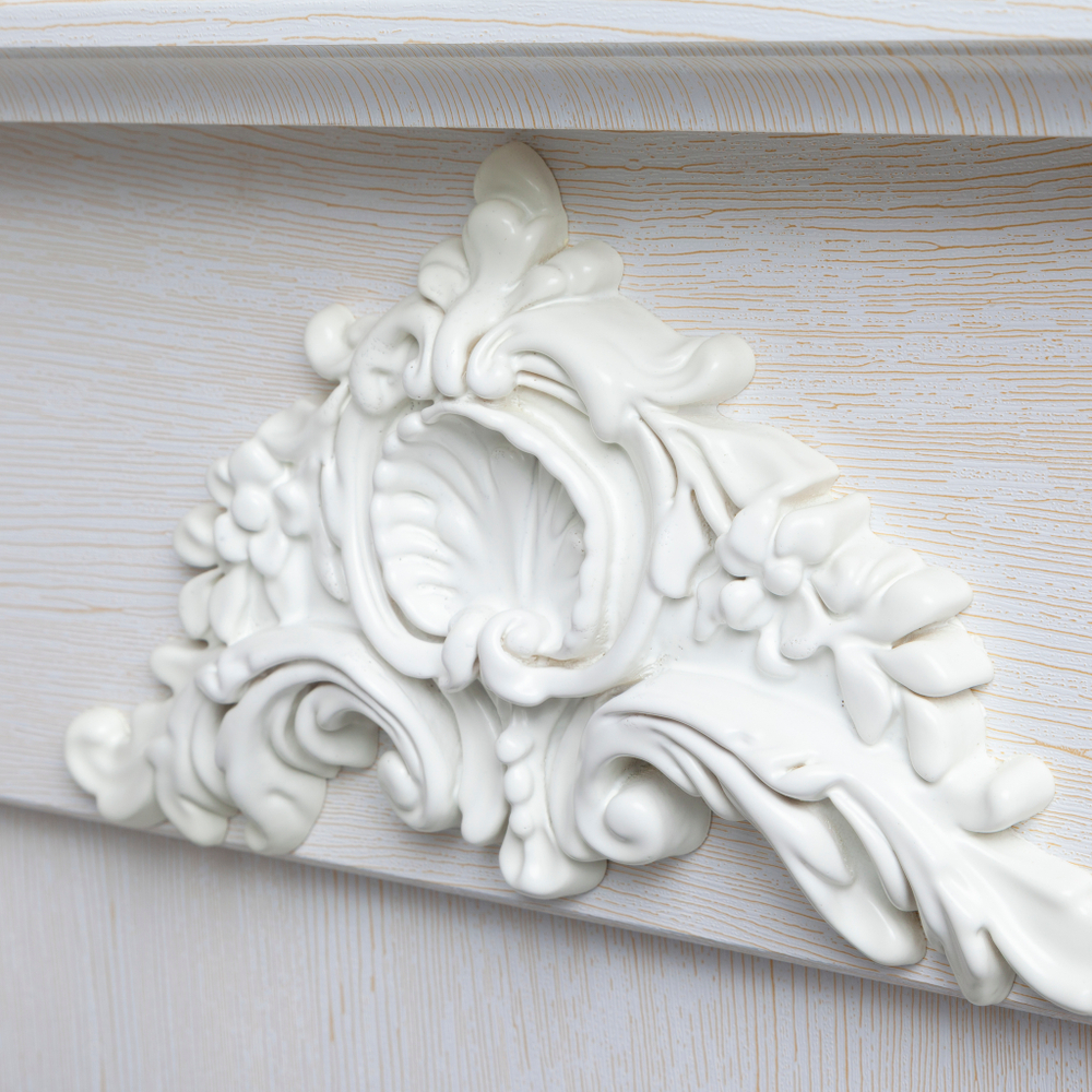 Каминокомплект Real Flame Stefania WT-F614 с очагом Majestic Lux Brass