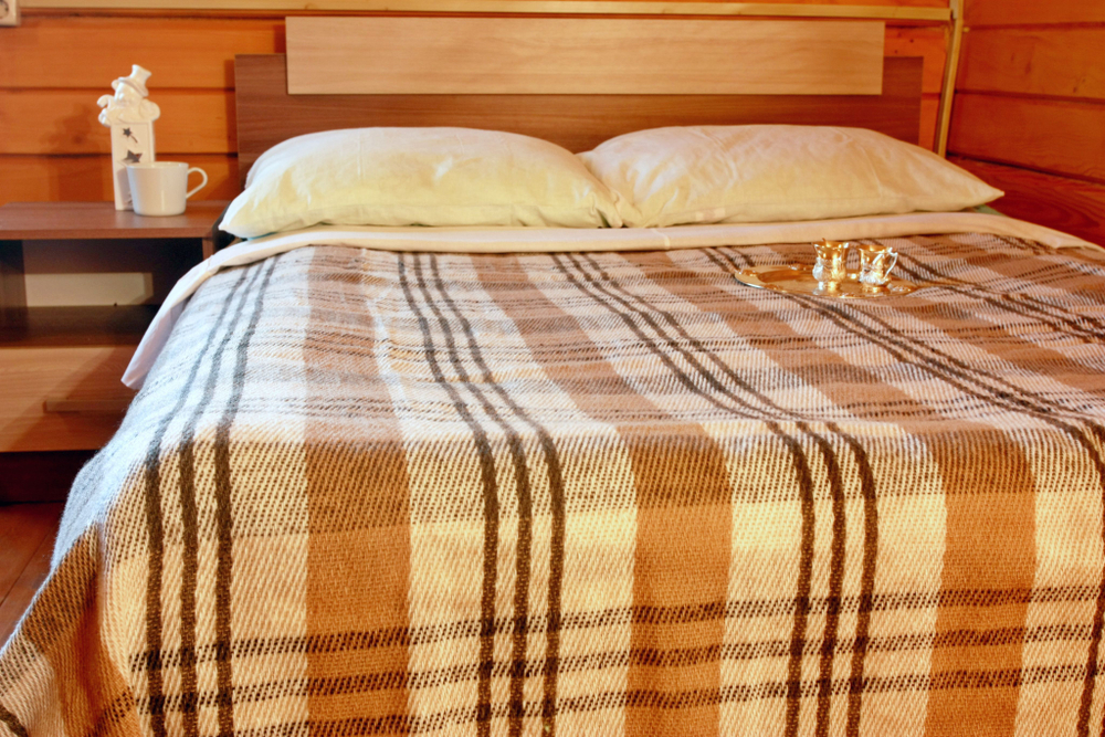 Одеяло евро, 30% шерсть, полушерстяное, 200x240, одеяло для дачи