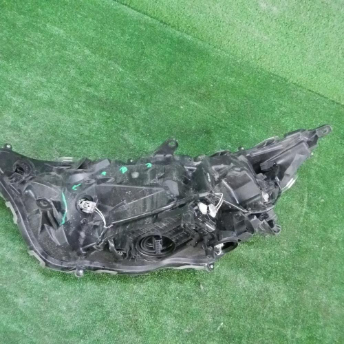 Фара правая Toyota RAV4 5 XA50 (2018-н.в.) LED