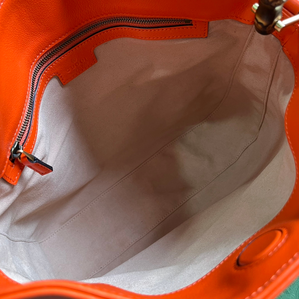 Gucci Diana Medium Shoulder Bag