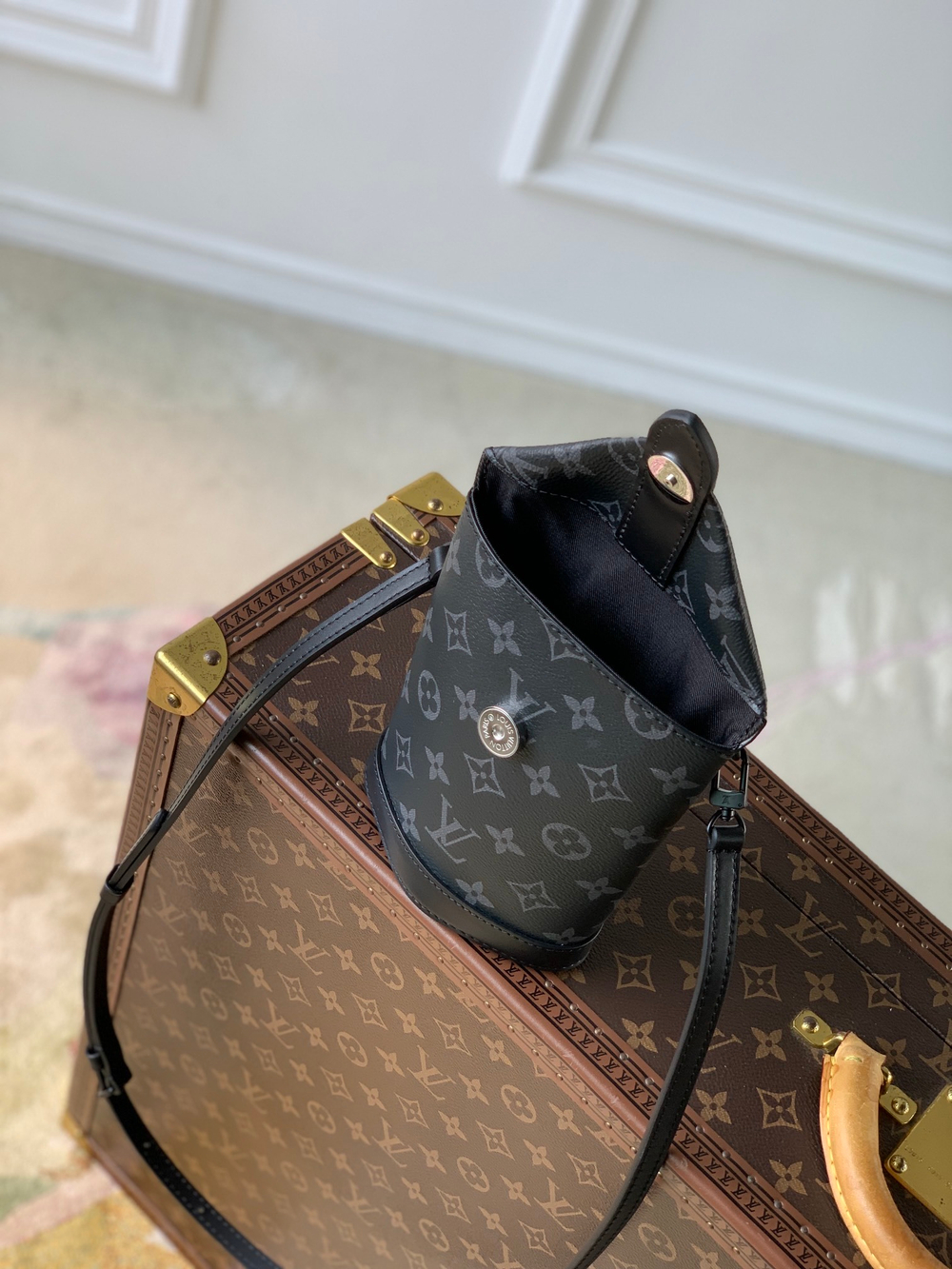 Louis Vuitton Envelope Pouch