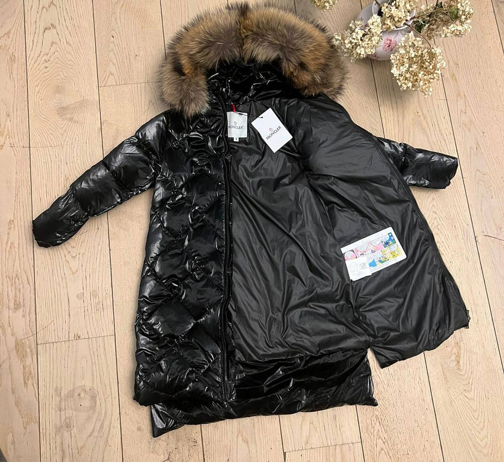 Детское пальто на пуху Moncler Coat