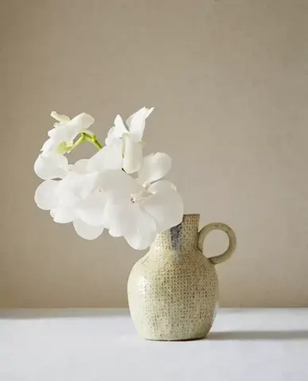 ZARA HOME МАЛЕНЬКАЯ КЕРАМИЧЕСКАЯ ВАЗА-КУВШИН, ЭКРЮ/СИНИЙ