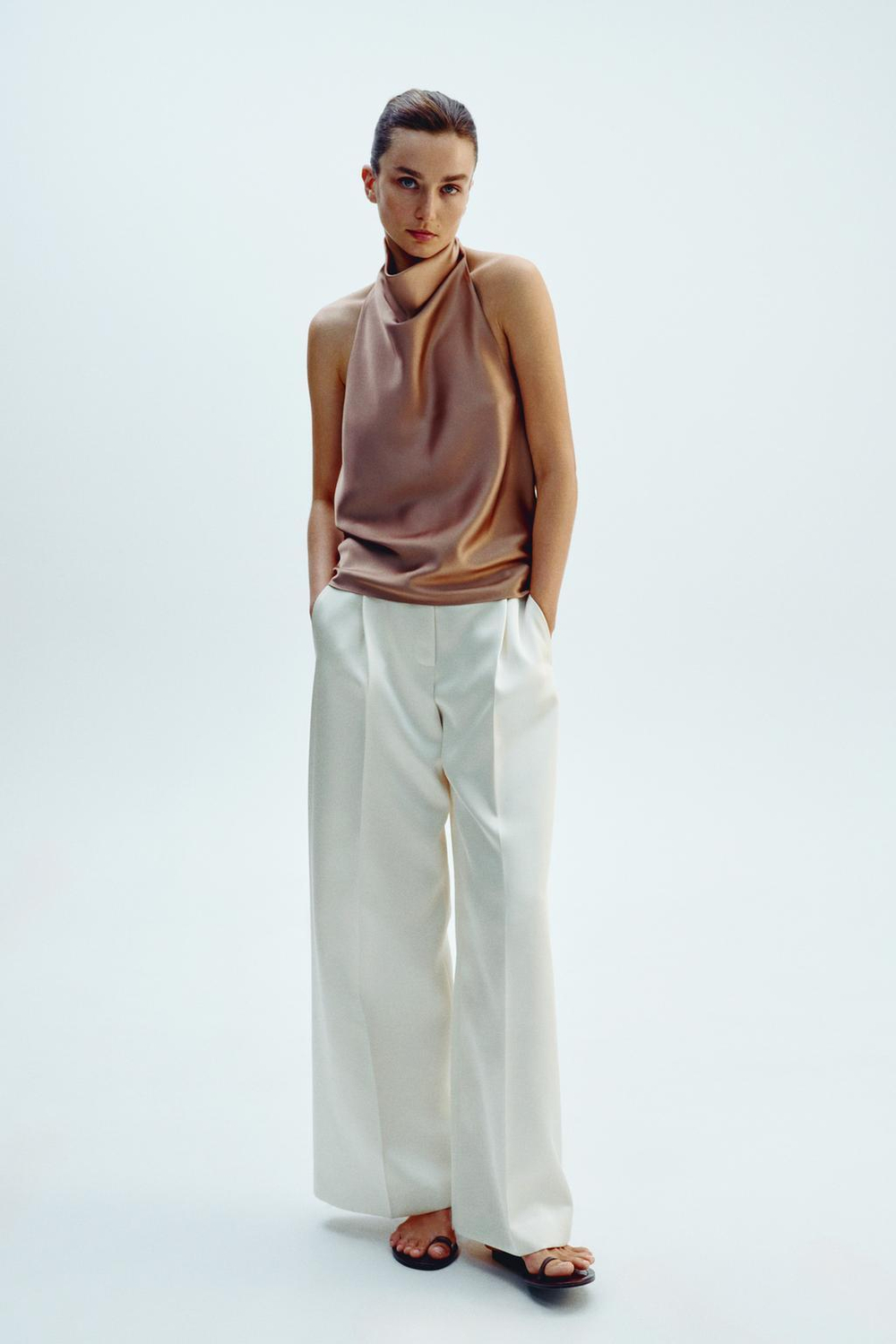 ZARA АТЛАСНЫЙ ТОП С ГОРЛОВИНОЙ ХАЛТЕР, МЯГКИЙ КАШТАНОВЫЙ