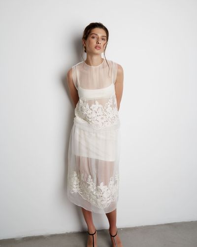 Топ из шелка с вышивкой молочный