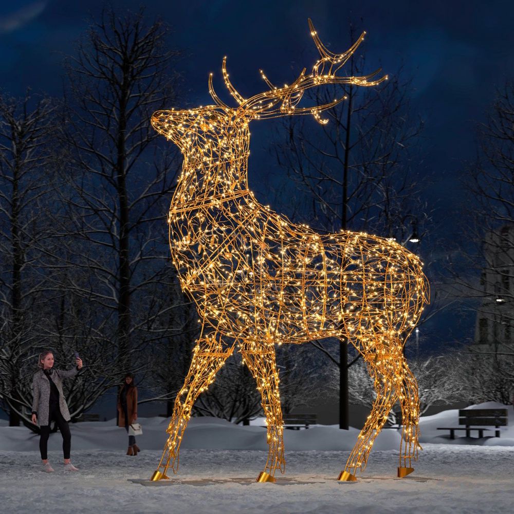 Светодиодный олень "Рождественский" (золотой) высота 5 м