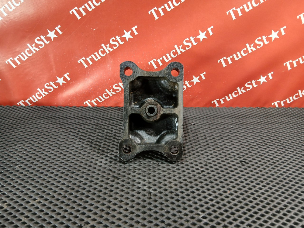 Кронштейн рессоры задней