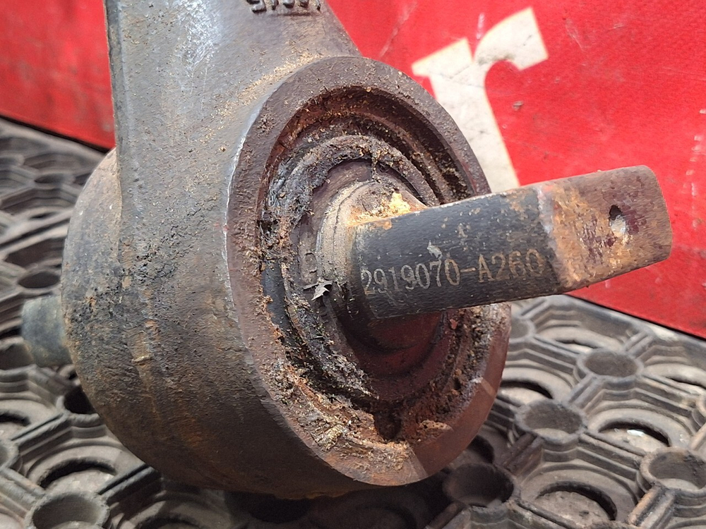 Тяга реактивная V-образная