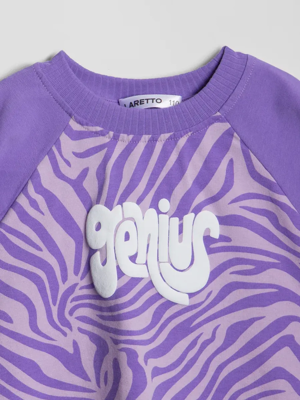 Костюм для девочки спортивный с шортами