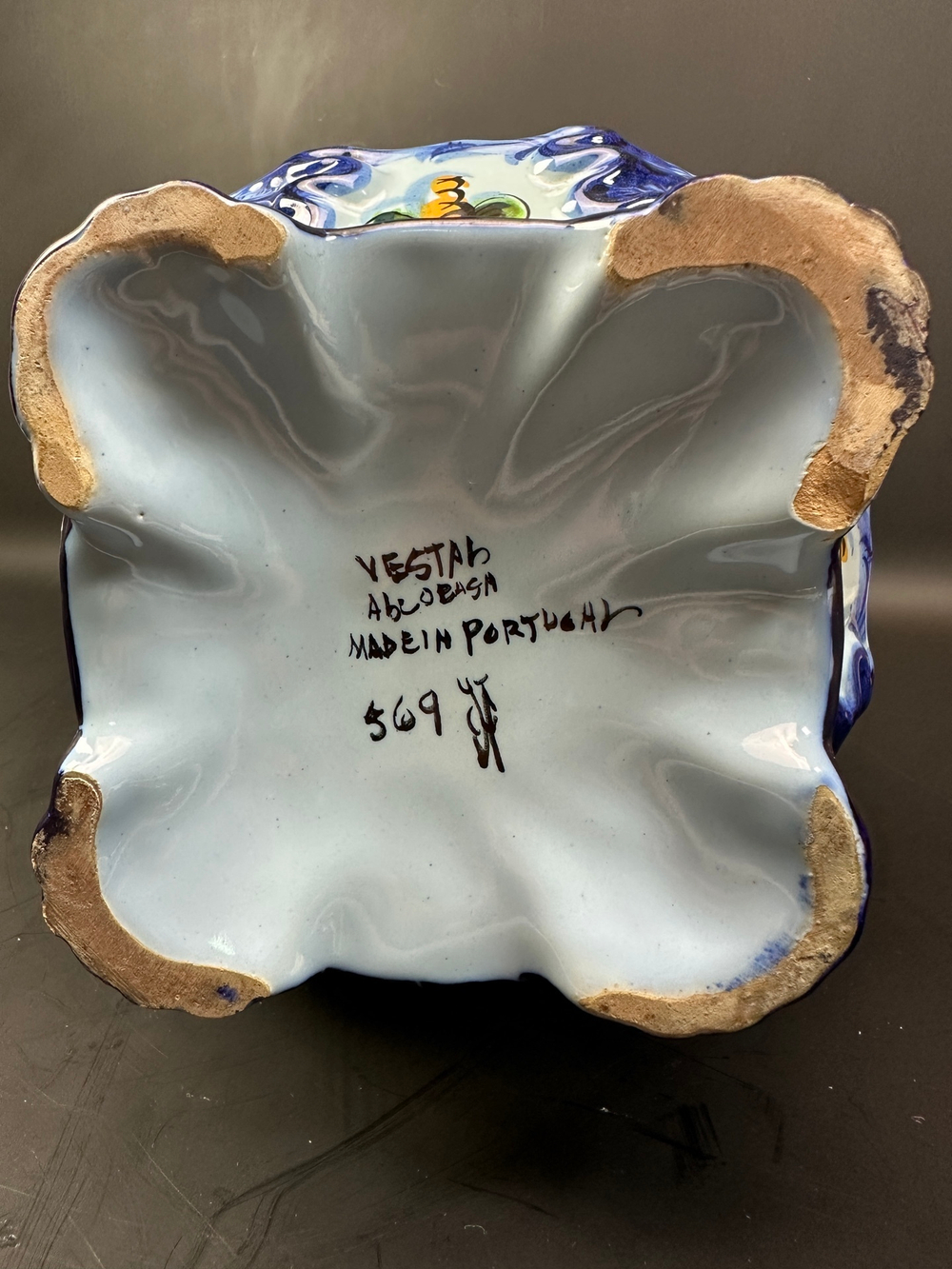 Кувшин с цветочным рисунком