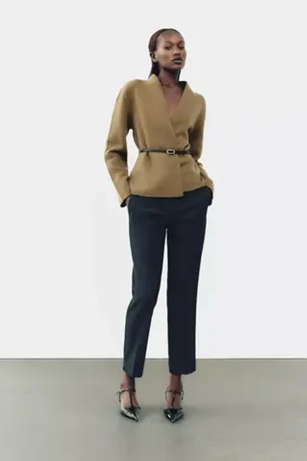 ZARA УКОРОЧЕННЫЕ БРЮКИ ИЗ МЯГКОЙ ТКАНИ, ТЕМНЫЙ ИНДИГО