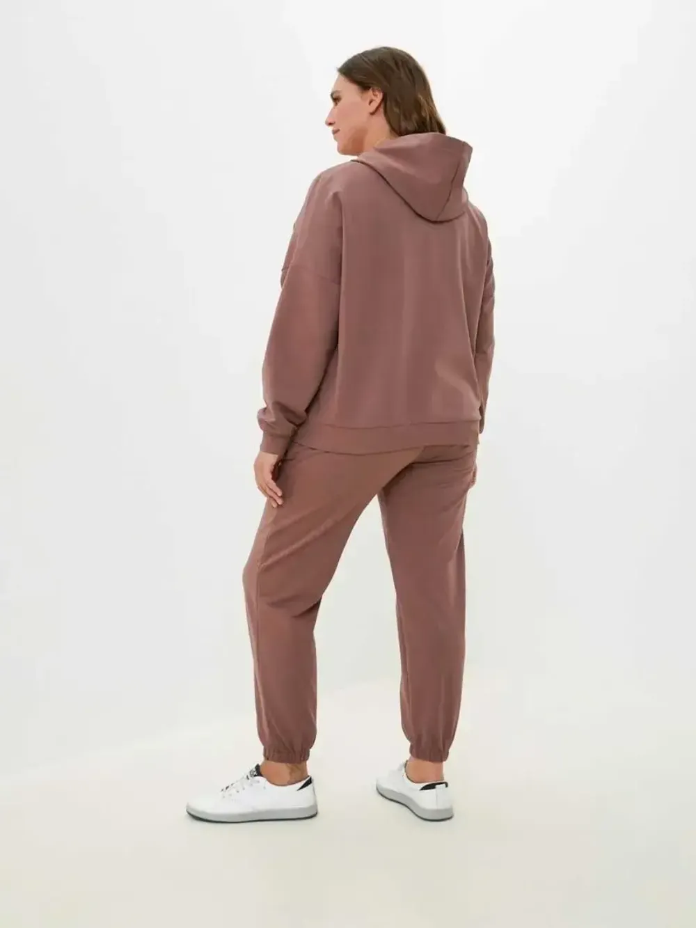 Костюм спортивный