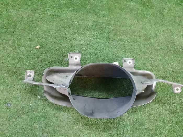 Насадка глушителя правая Genesis G80 2 (2020-2024)