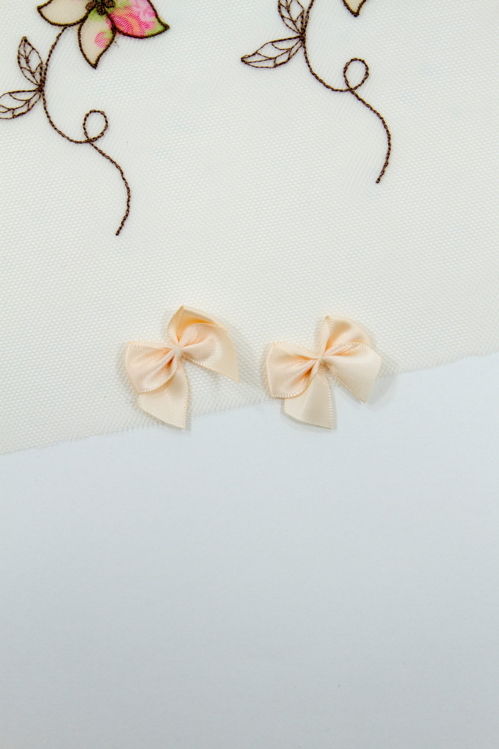 Бантик пришивной 3 см пион