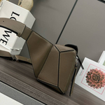 Поясная сумка Loewe